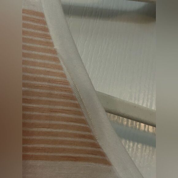 Torrid pink white Striped double V-neck Tee size 2X 2 - Picture 5 of 12